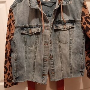 Kensie Denim and Leopard Print Jacket/ Cropped Length